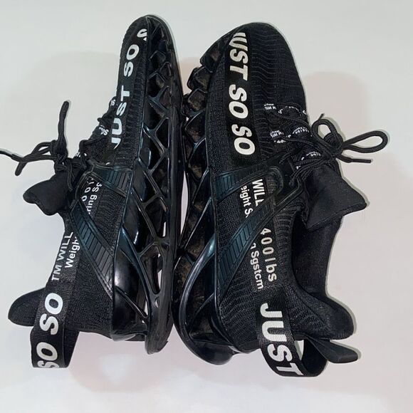 Athletic_Shoes